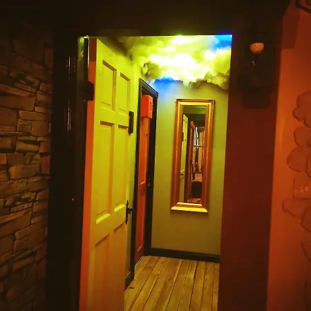 بيت ضيافة Self Catering Magical Guestroom With Outdoor Hot Tub *