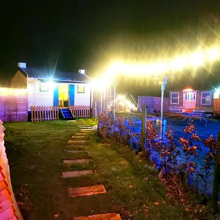 Self Catering Magical Guestroom With Outdoor Hot Tub