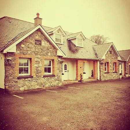 Self Catering Magical Guestroom With Outdoor Hot Tub Gasthuis Port Laoise